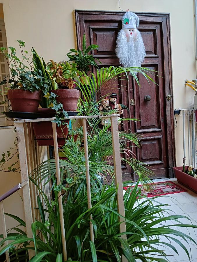 La Casa Del Rione Sanita' Hotel Napoli Bagian luar foto