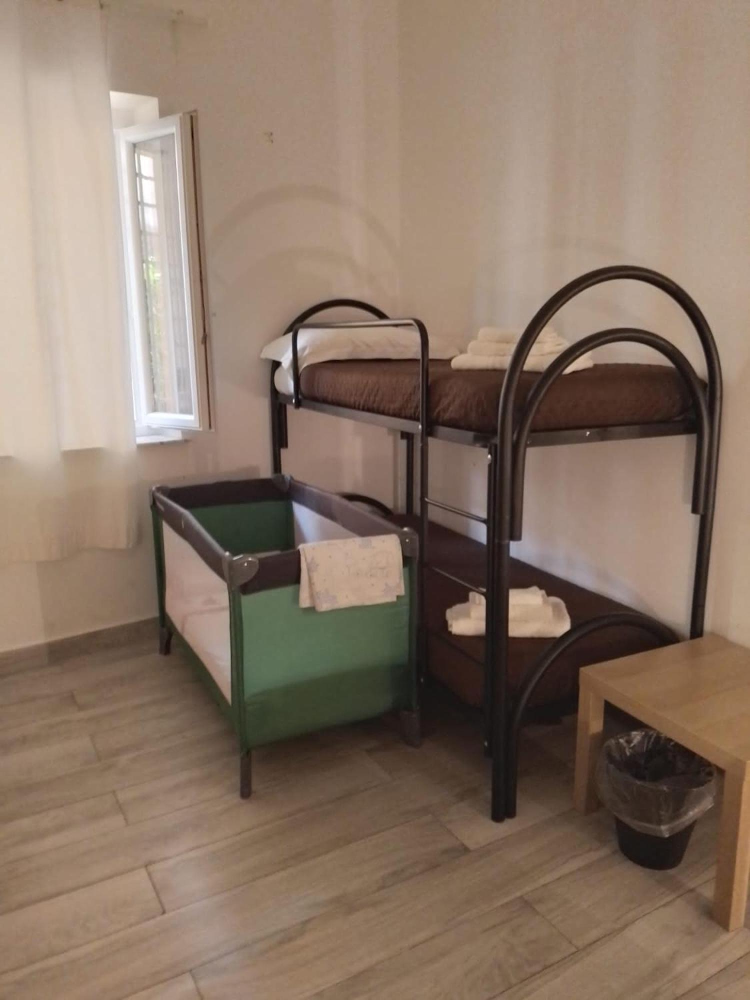 La Casa Del Rione Sanita' Hotel Napoli Bagian luar foto